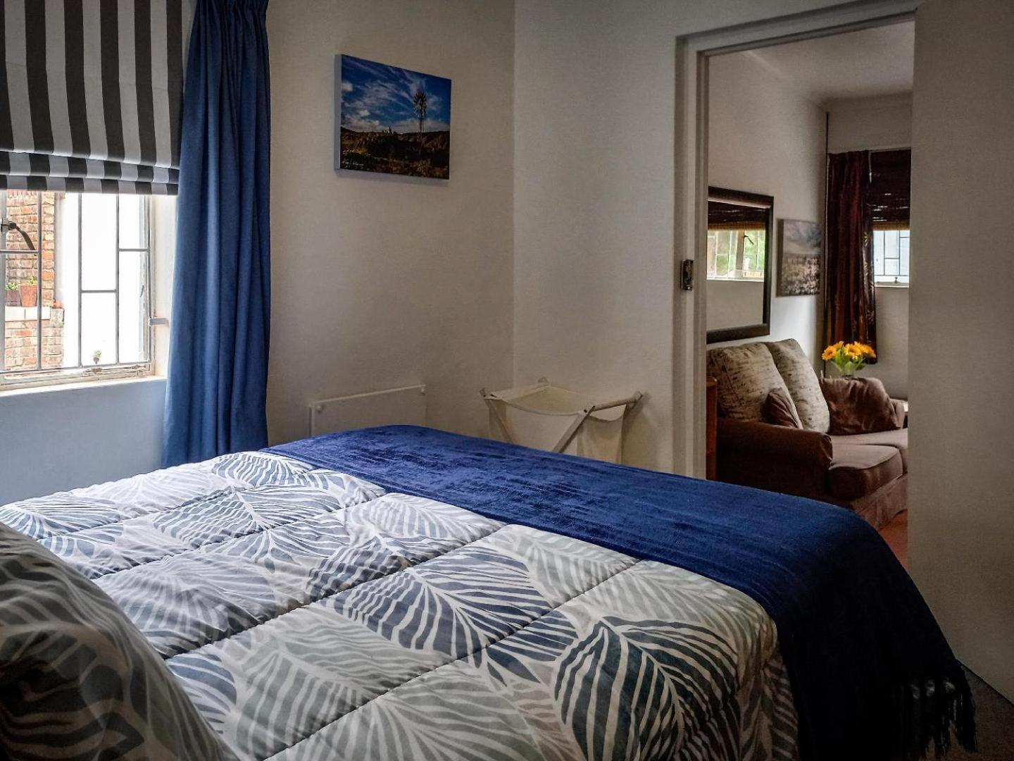 18 On Mark Willowmore Kamer foto